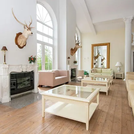 Luxury Retreat By Asbolholm - By Traum بيت للعطل