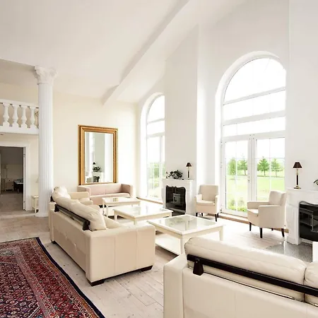 Luxury Retreat By Asbolholm - By Traum بيت للعطل