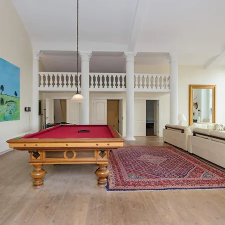 Luxury Retreat By Asbolholm - By Traum بيت للعطل *